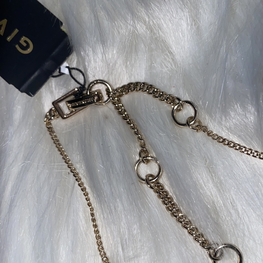 🔥Givenchy statement Necklace 🔥 - Picture 8 of 10